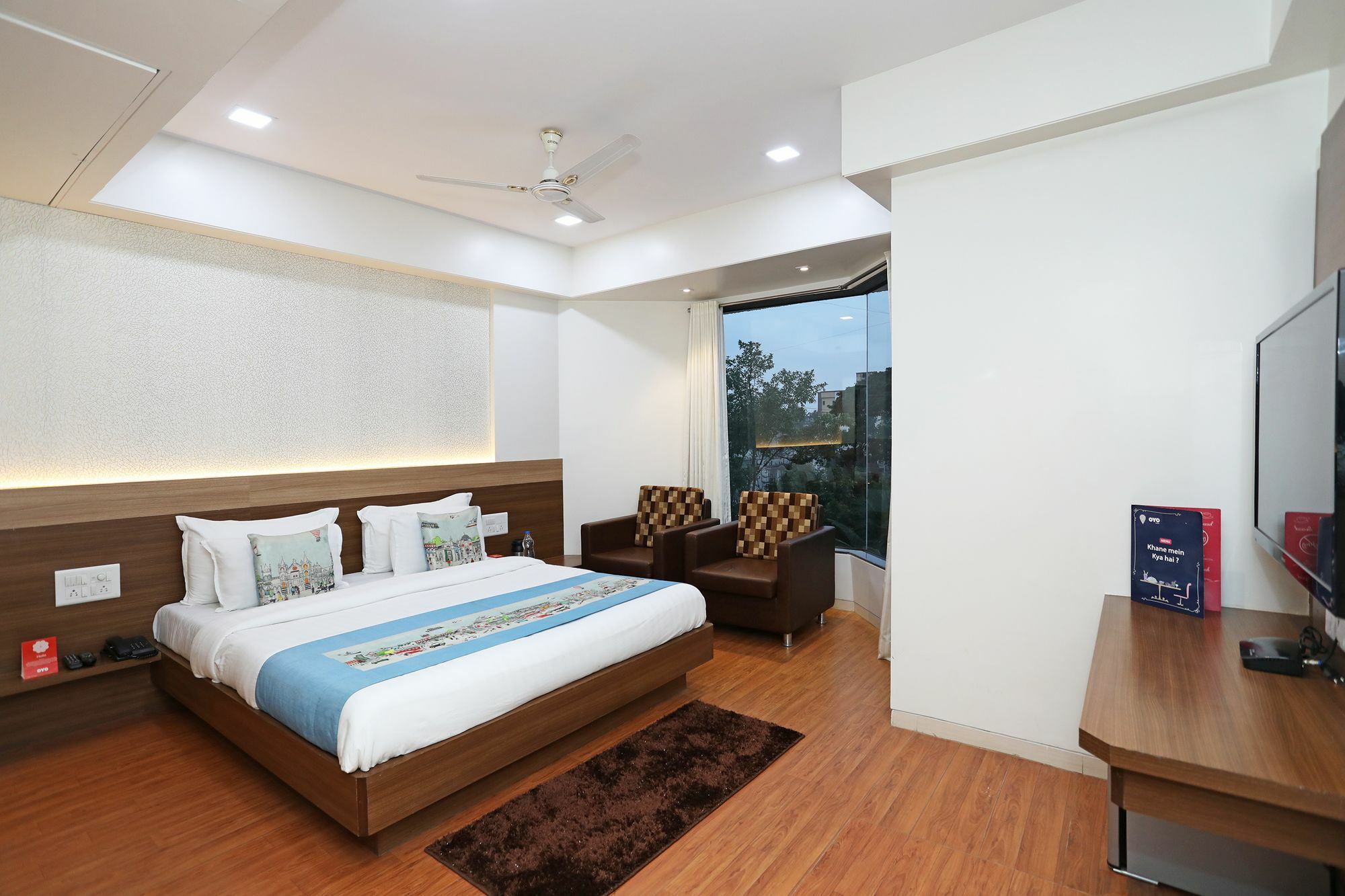 Oyo 10672 Hotel Riviera Nashik Exterior photo